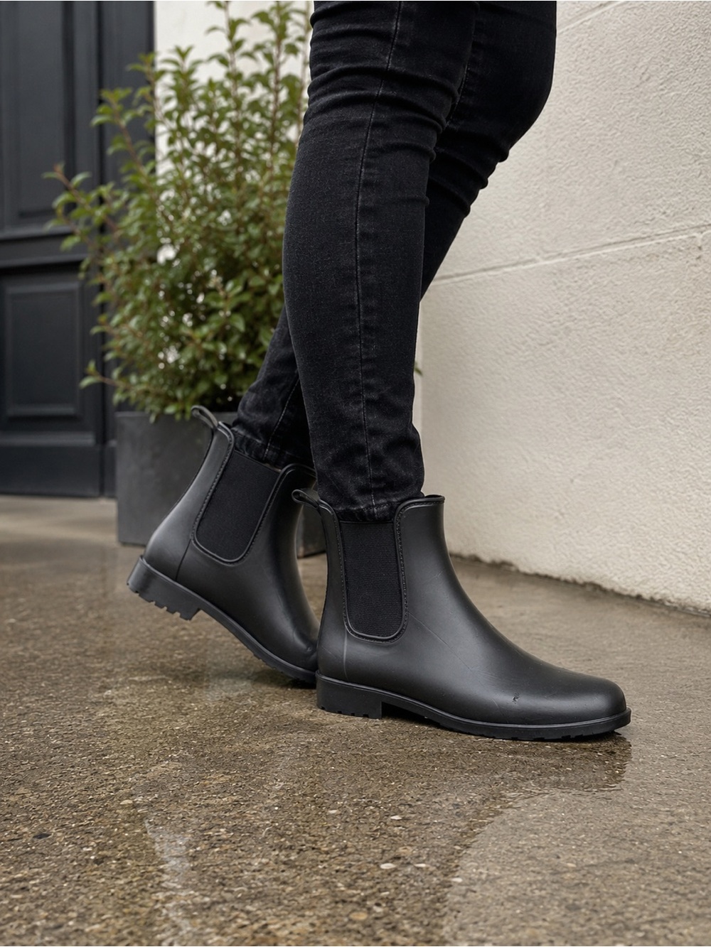 Women’s Black Chelsea Rain Boots